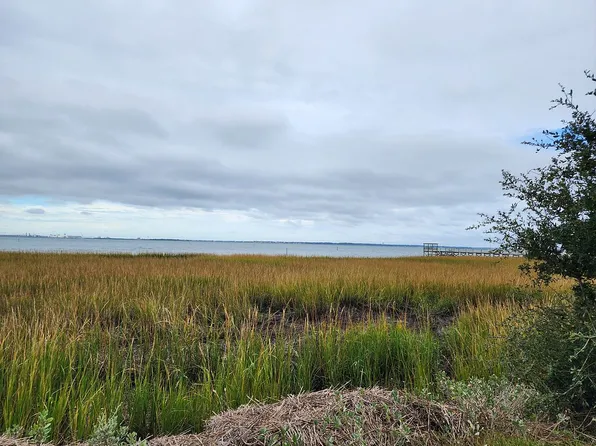 504 Kysers Cove Ln, Beaufort, NC 28516
