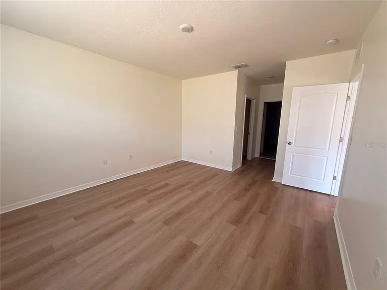 308 Sofia Ln — Photo 25