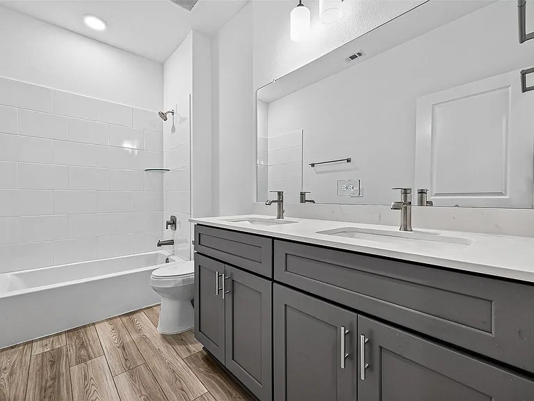 7123 Bur Oak Bend Way — Photo 26