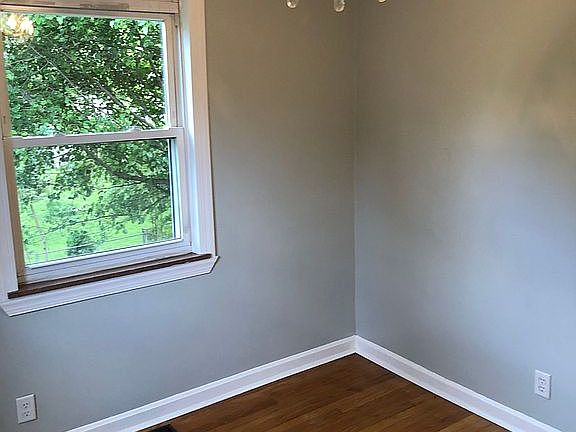 3rd image of 205 James Ave