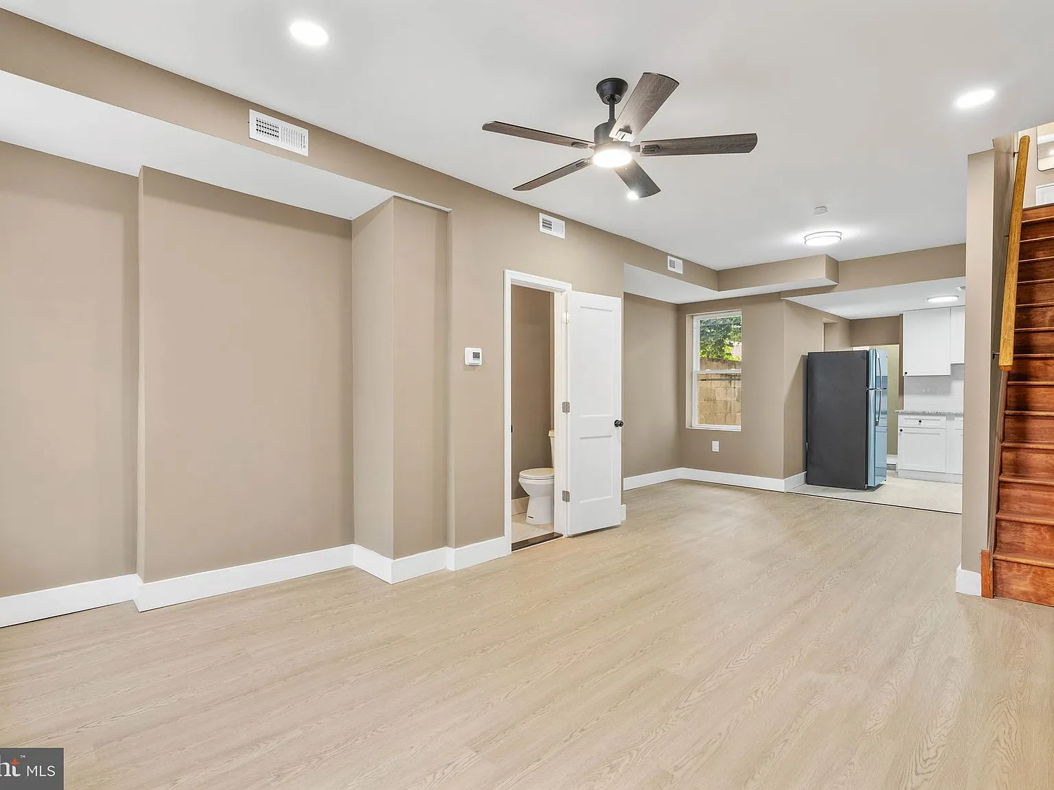 4 bed, 1.5 bath, 1438 sqft, $2,300 — Photo 1