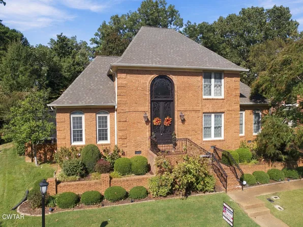 98 Garden Dr, Jackson, TN 38305