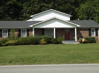 4667 Gamaliel Rd, Tompkinsville, KY 42167