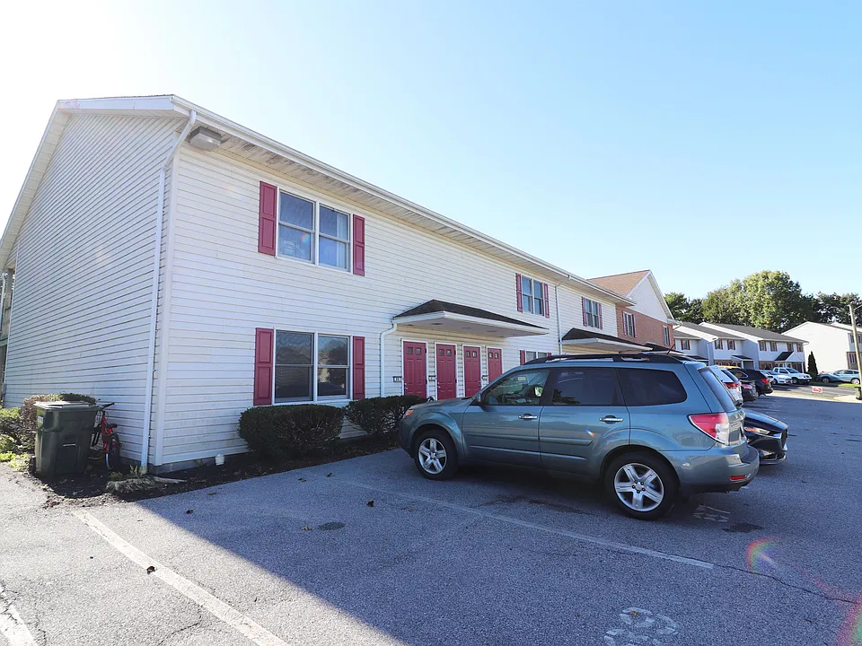 89 Oriole Dr