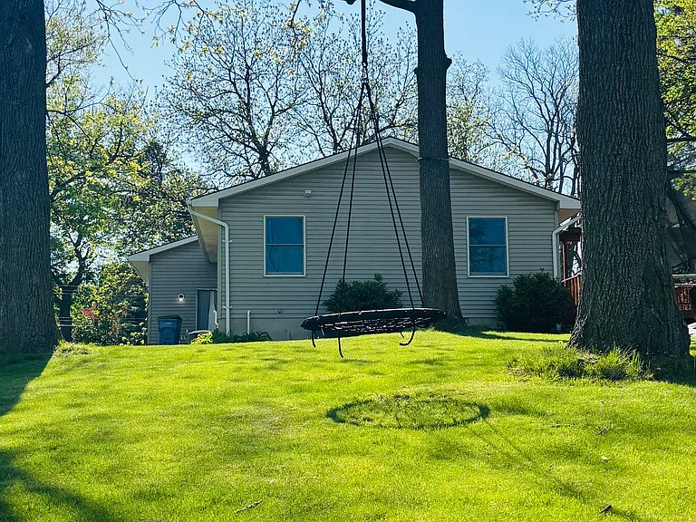 424 Winona Ave NW — Photo 18