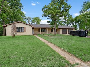 2301 Wilhelm Dr, Bryan, TX 77803