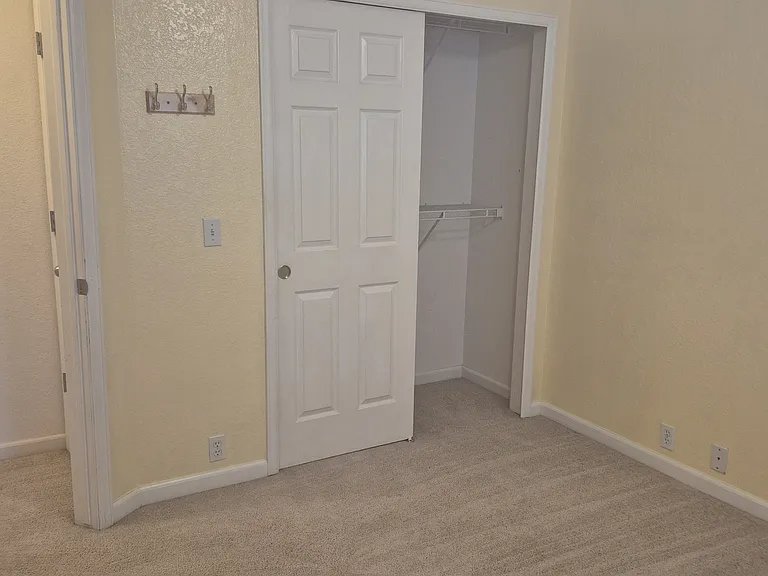 5496 Ansel Dr — Photo 47