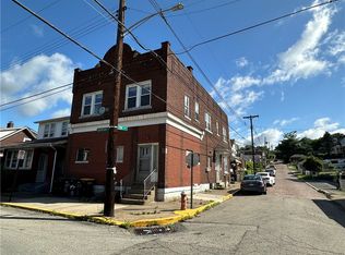 1242 Vine St, Mc Kees Rocks, PA 15136