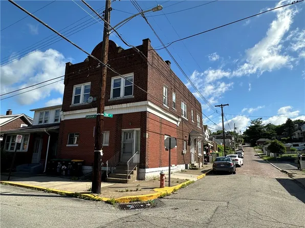 1242 Vine St, Mc Kees Rocks, PA 15136