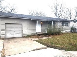 1305 S Elm Pl, Broken Arrow, OK 74012