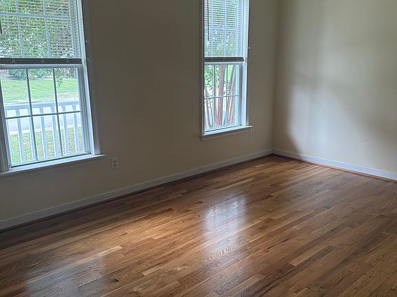 4th image of 313 Michaux Crossing Ln