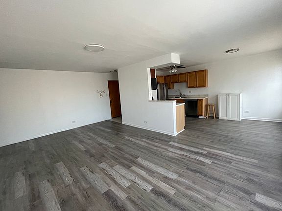 3rd image of 2424 W Estes Ave APT 4E
