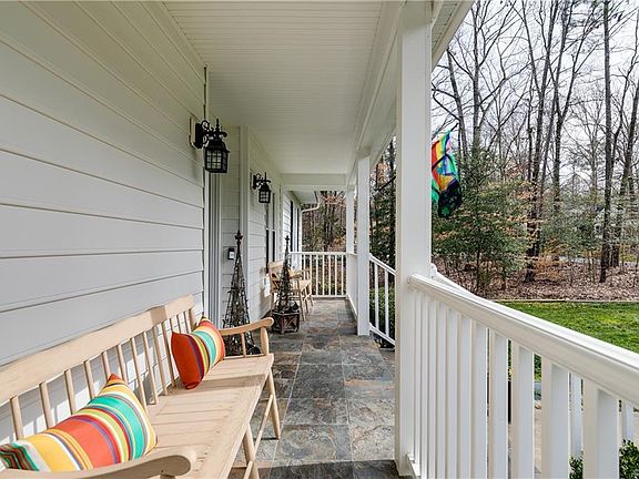 4th image of 11438 River Run Dr