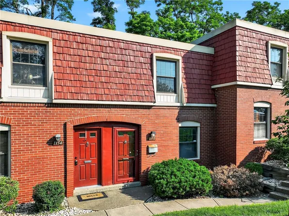 1152 Pennsbury Blvd, Pittsburgh, PA 15205