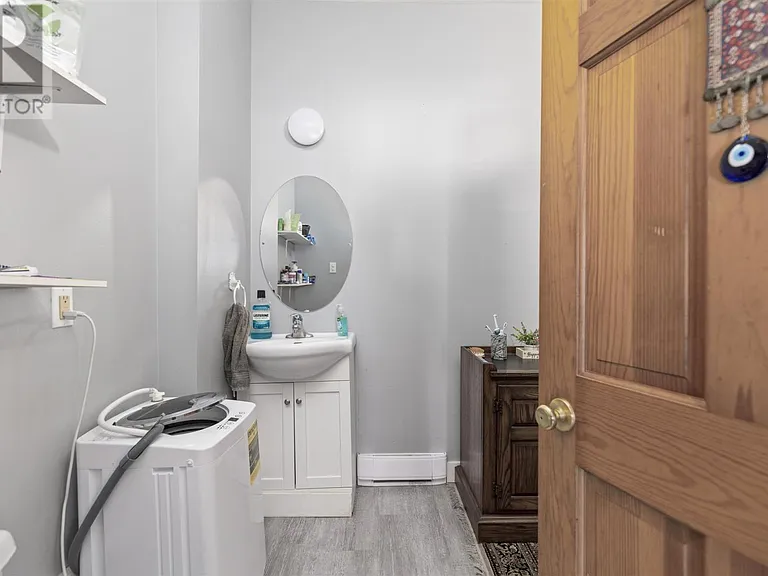 515 Albert St E #1 — Photo 11