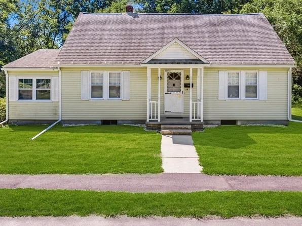 26 S Park Ter, Northampton, MA 01060