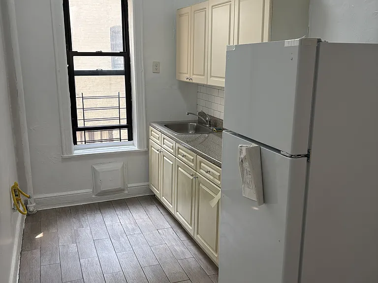 45-54 39th Pl #2 — Photo 20
