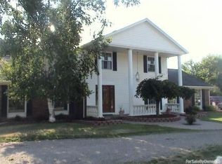 78695 Capac Rd, Armada, MI 48005