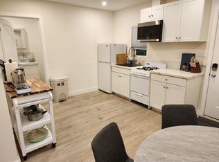 7445 N Jordan Ave #A, Canoga Park, CA 91303