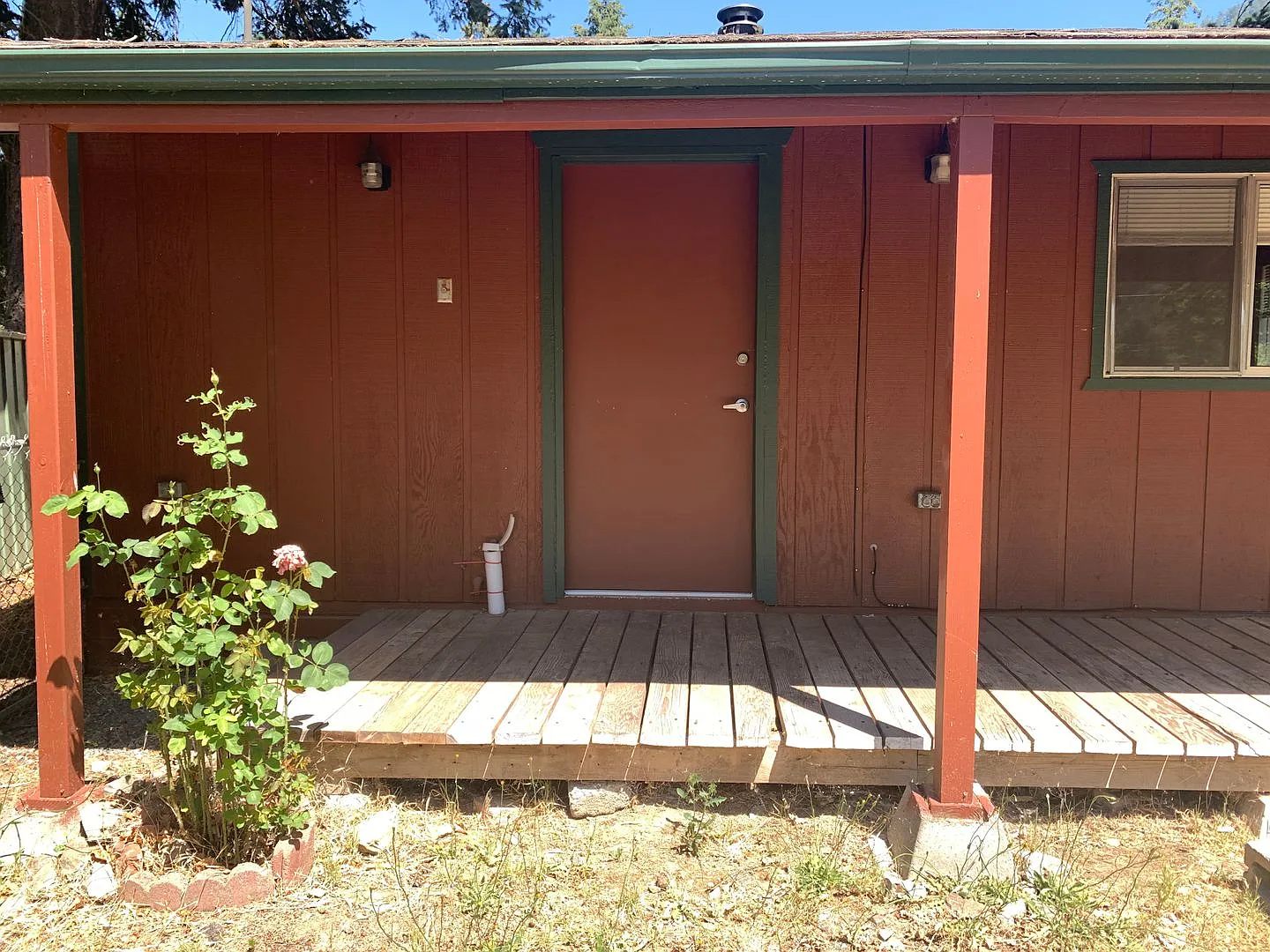 4260-1t - 7015 Rogue River Hwy — Photo 1