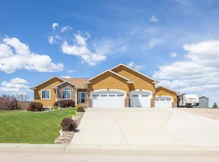 22743 Pickarts Ln, Box Elder, SD 57719