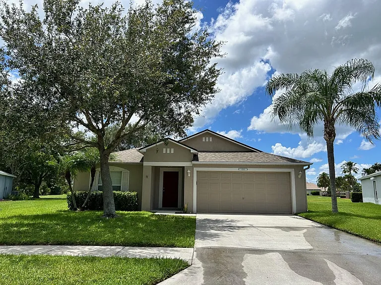 4760 Manchester Dr — Photo 15