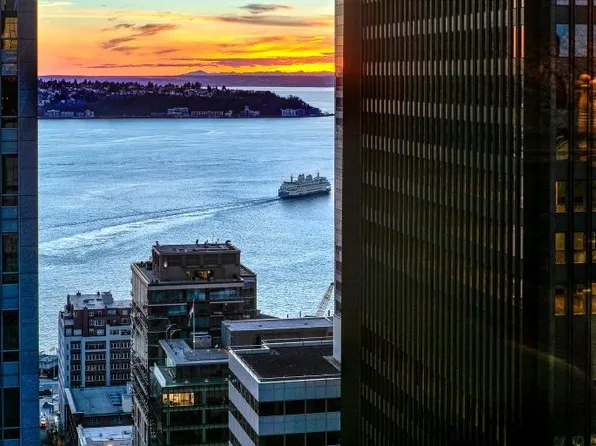 909 5th Ave Unit 2301, Seattle, WA 98164