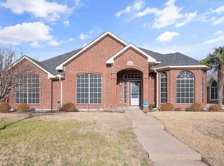 6918 Clarendon St, Rowlett, TX 75089