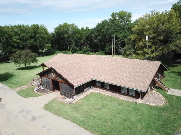 7030 NW Valencia Rd, Silver Lake, KS 66539