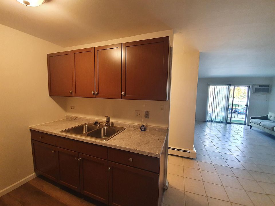 1st image of 832 Winesap Ct #11206