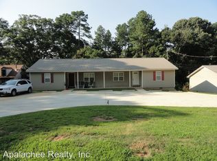 15 Matthews School Rd #A, Winder, GA 30680