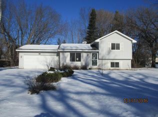 6204 Oak St, North Branch, MN 55056