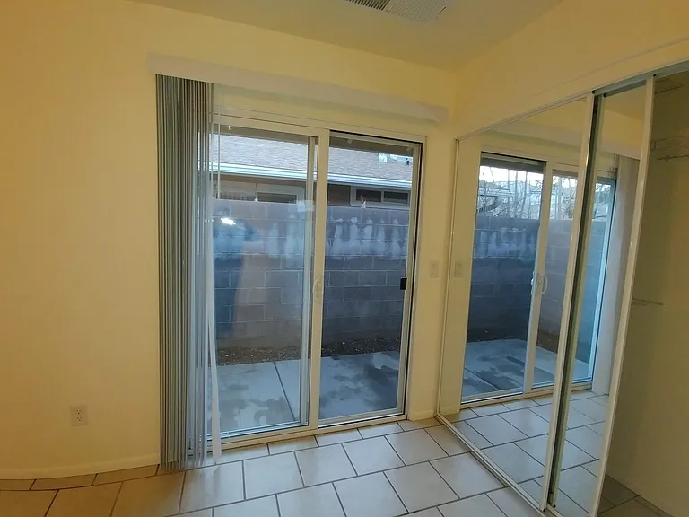 77 E Cliff House Dr — Photo 15