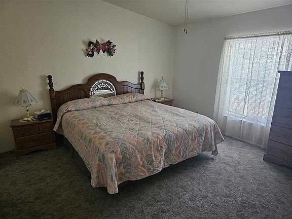 5th image of 5209 E 33rd Pl