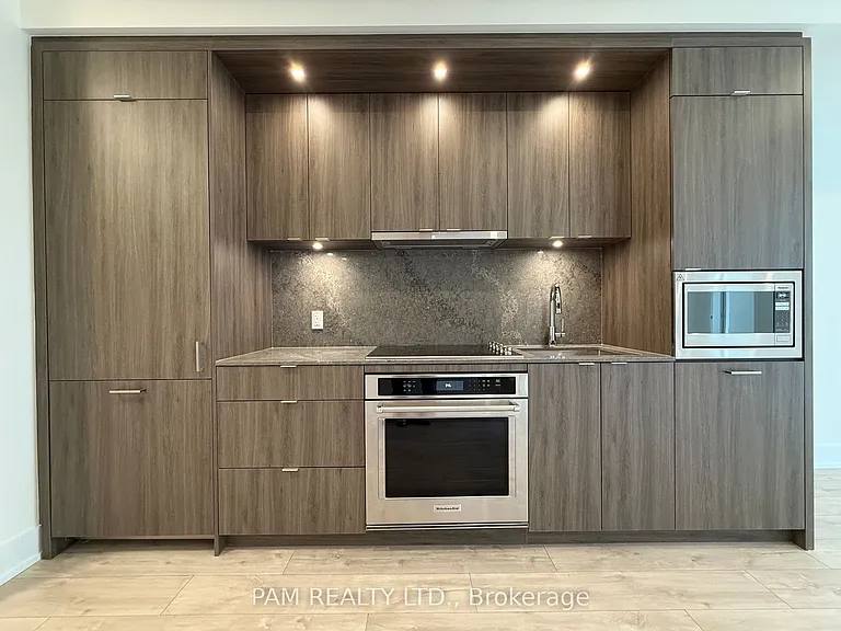858 Dupont St #639 — Photo 7
