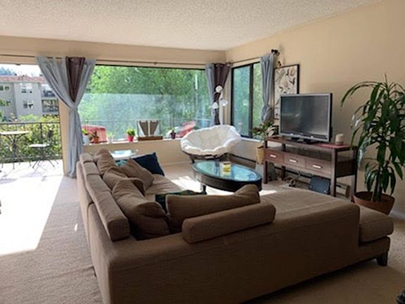 5th image of 321 Bellevue Way SE APT 304