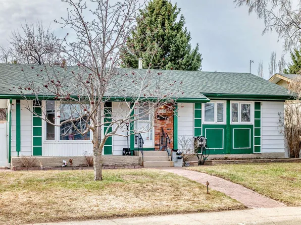11739 152a Ave NW, Edmonton, AB T5X 1E5