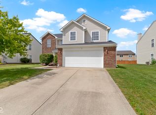 6640 W Denton Dr, McCordsville, IN 46055