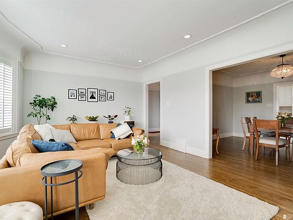 4th image of 2146 21st Ave