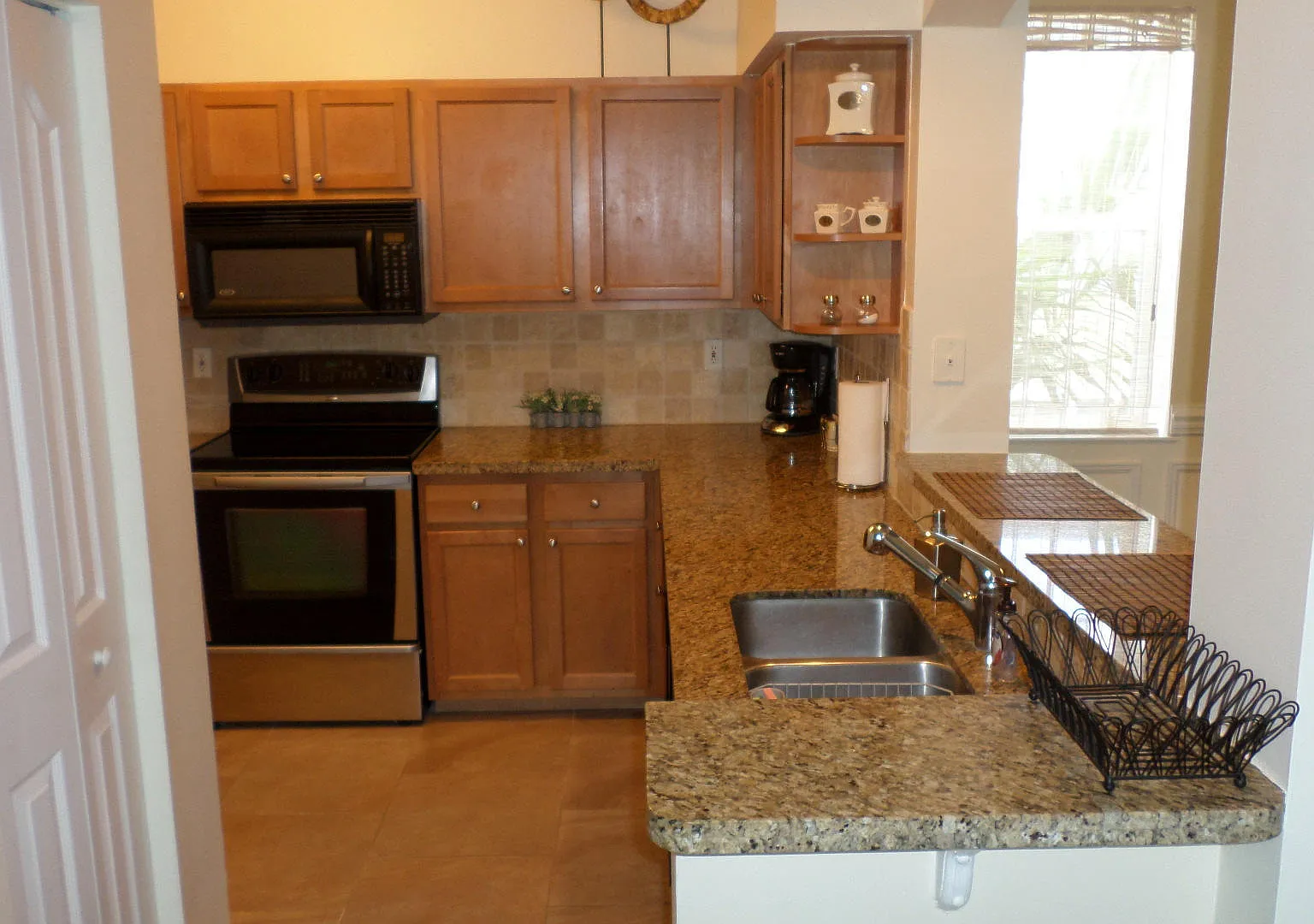 2 bed, 2.0 bath, 1211 sqft, $2,700 — Photo 4