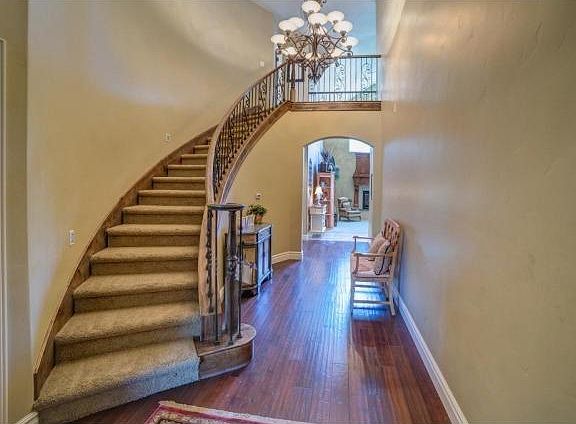5th image of 3266 E Kenton Dr