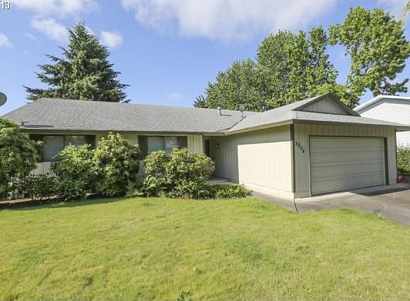2nd image of 3004 SE Willow Dr
