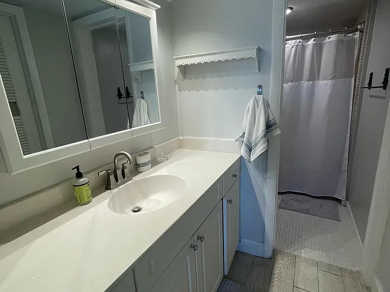 410 Wilma Cir #103 — Photo 23