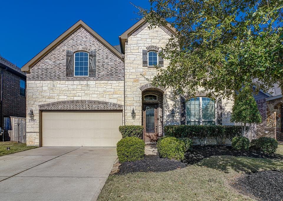 1st image of 27326 Symphony Creek Ln