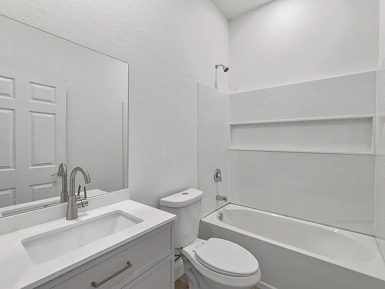 4701 Leonard Blvd S — Photo 19
