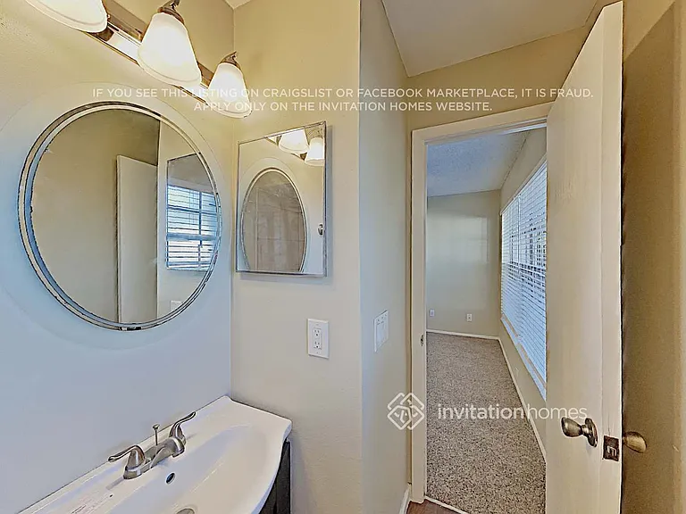 1567 Naples Cir — Photo 12