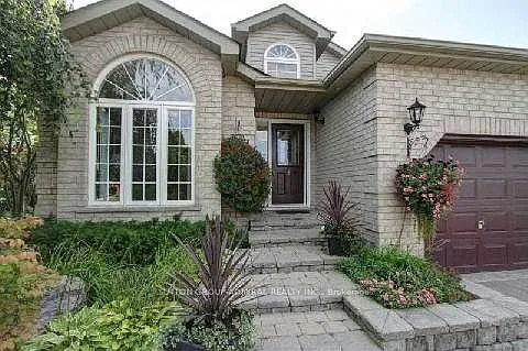 3 bed, $4,500 — Photo 2