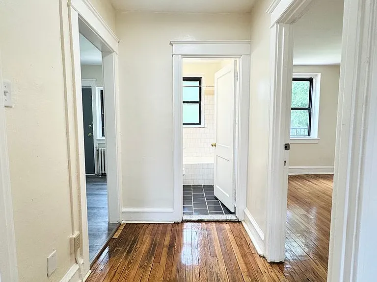 Fieldview Apartments — Photo 6
