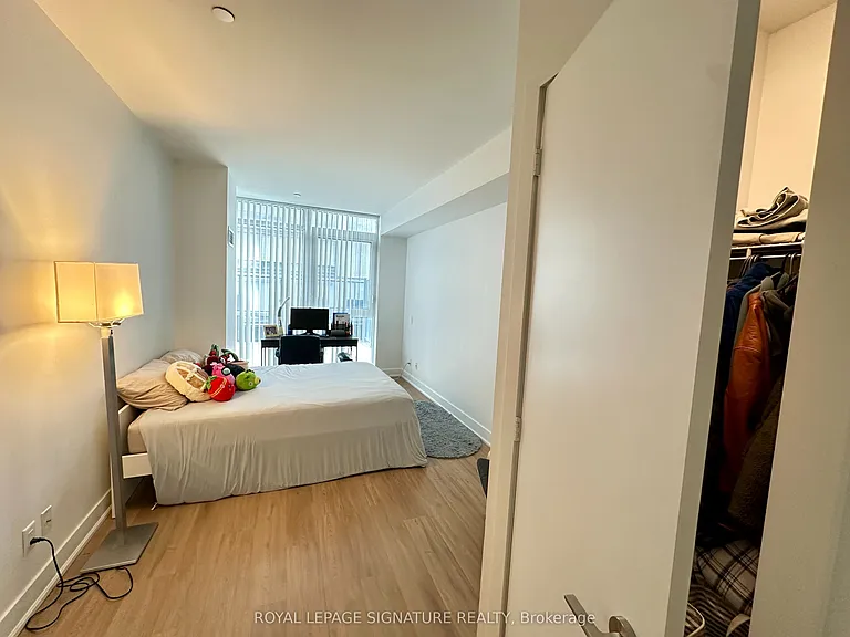 7 Grenville St #702 — Photo 27