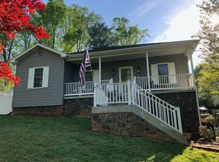 1227 Rendezvous Ln, Bedford, VA 24523